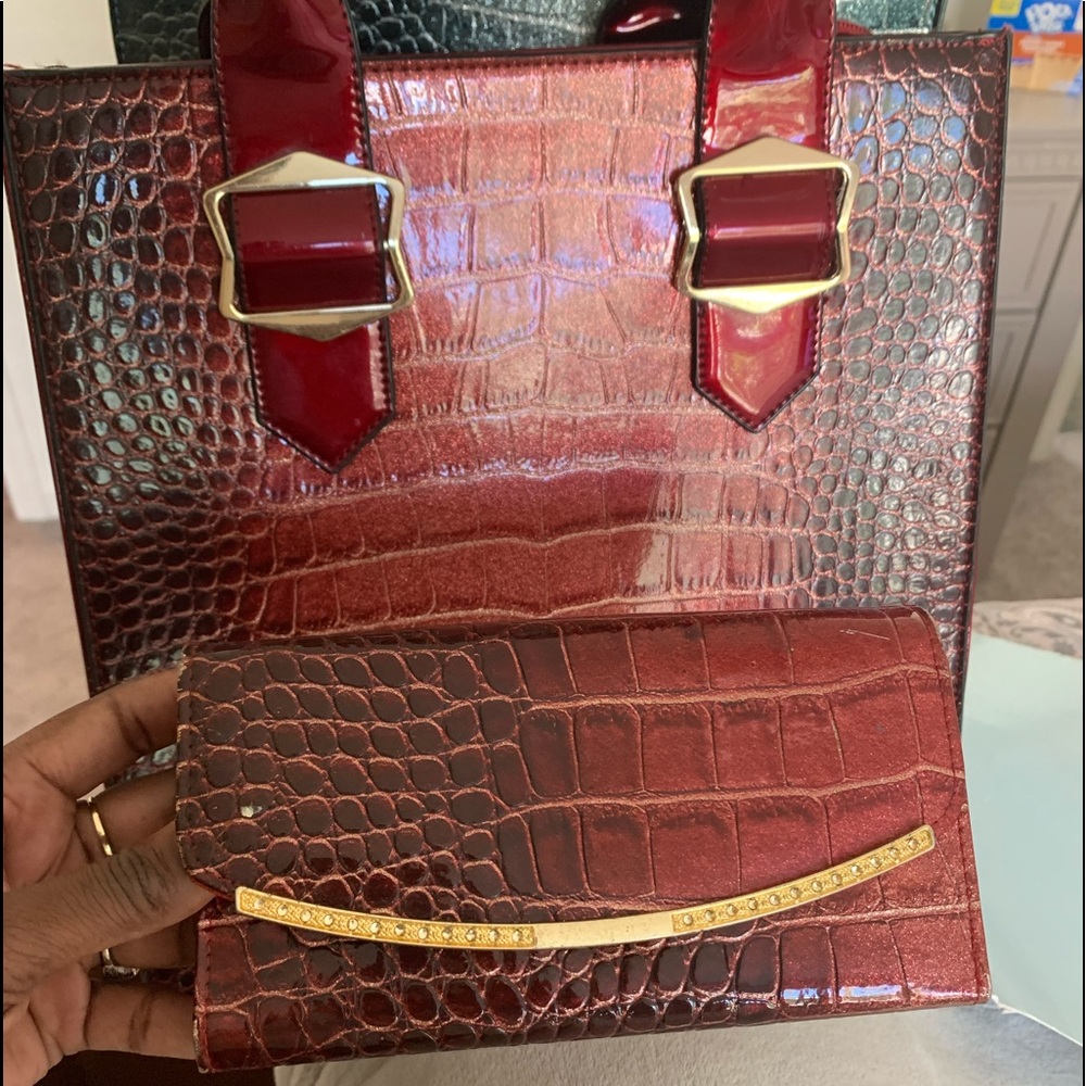 🔥🔥Wallet Red (Matching Bag already sold)